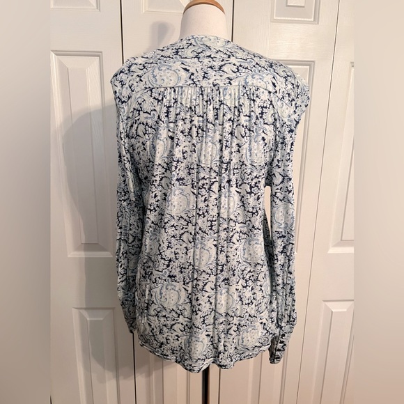 EUC Lucky Top Size Large - Picture 4 of 4